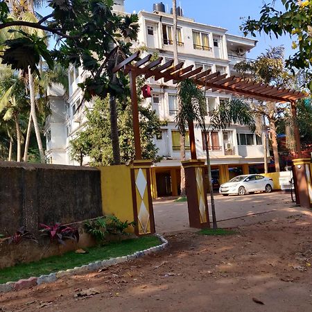 Luxury 2Bhk Apartment Near Calangute Baga Beach With Pool Экстерьер фото
